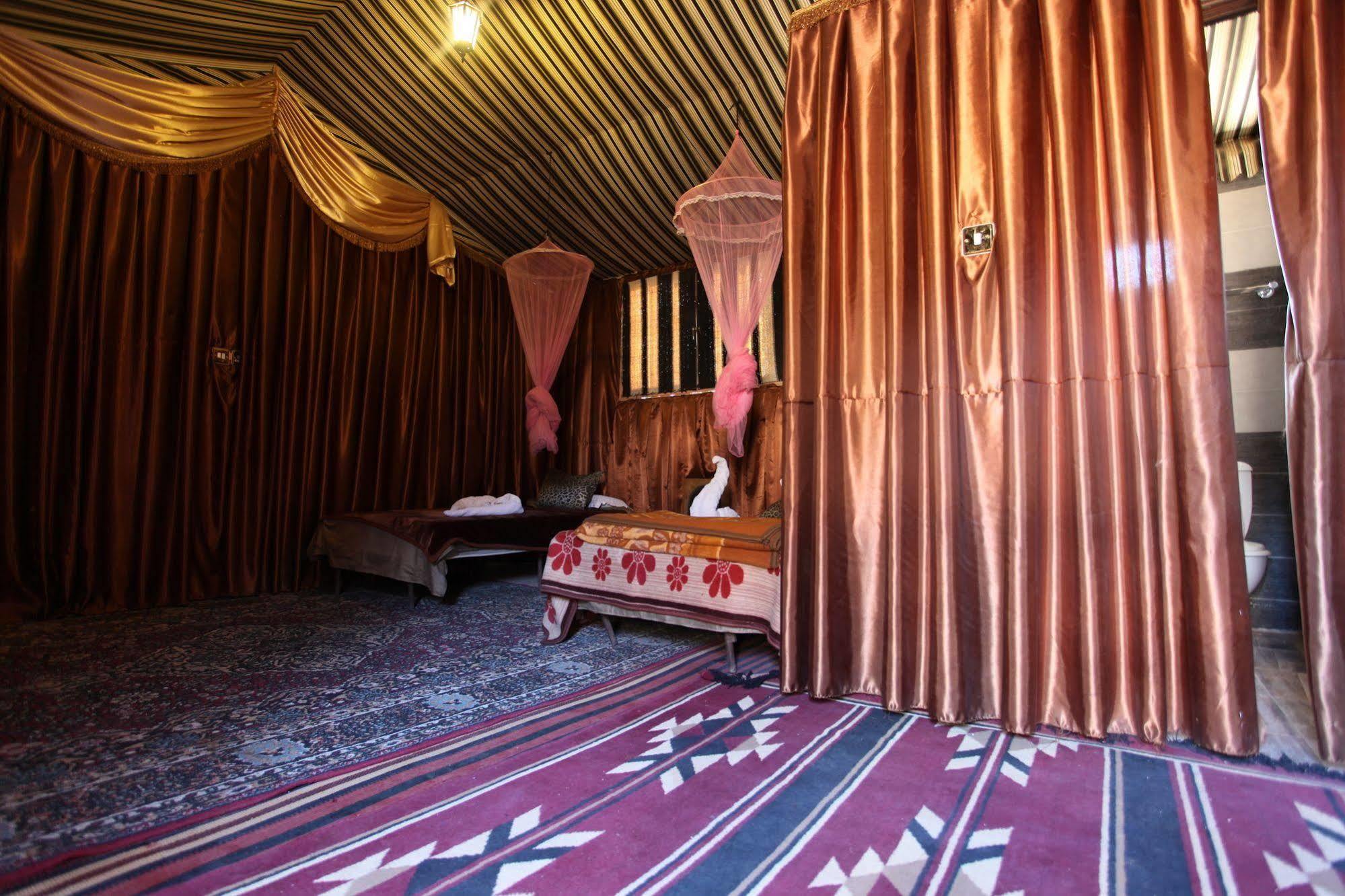 Captain'S Desert Camp วาดิรัม ภายนอก รูปภาพ